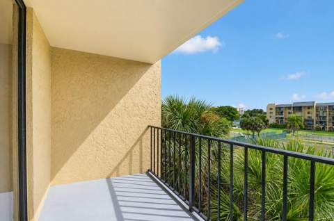 2786 Tennis Club Drive #407, West Palm Beach FL - photo 21 of 34