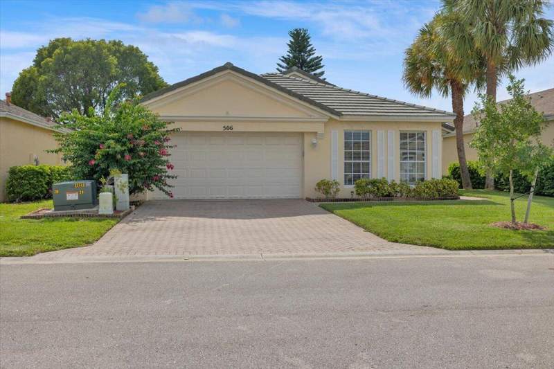 2 bedroom Single Family Residence at 506 SW Indian Key Drive, Lakeforest At St Lucie West Phase V, Port St. Lucie — photo 2