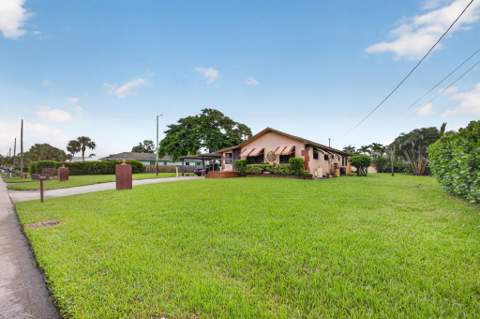17596 Cinquez Park Road, Jupiter FL - photo 7 of 71