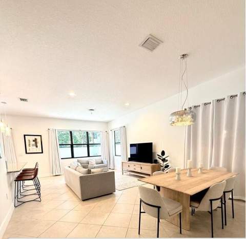 9218 SW 39th Street, Miramar FL - photo 8 of 32