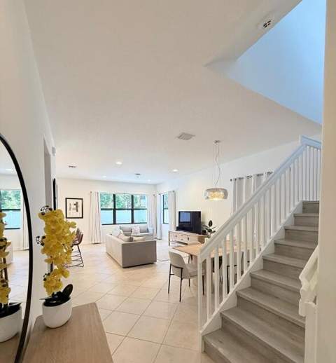 9218 SW 39th Street, Miramar FL - photo 11 of 32
