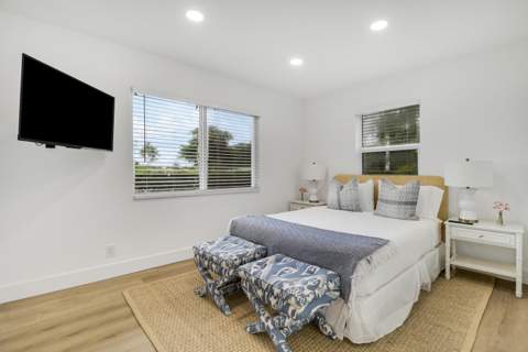 2516 Lorraine Court, North Palm Beach FL - photo 19 of 36