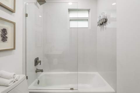 2516 Lorraine Court, North Palm Beach FL - photo 21 of 36