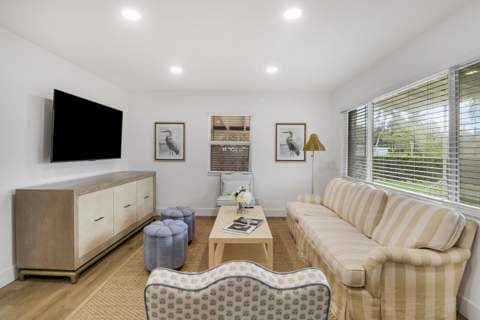 2516 Lorraine Court, North Palm Beach FL - photo 10 of 36