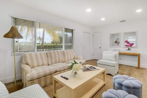 2516 Lorraine Court, North Palm Beach FL - photo 8 of 36