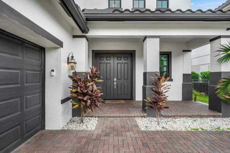 5 bedroom Single Family Residence at 3138 Streng Lane, Crestwood North, Royal Palm Beach — photo 2