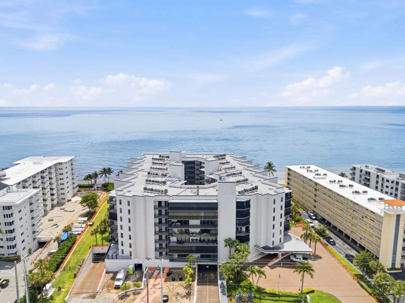 2 bedroom Condominium at 1167 Hillsboro Mile #206, Overlook Condo, Hillsboro Beach — photo 3
