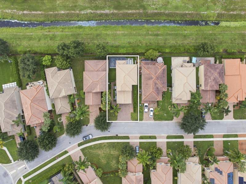 4 bedroom Single Family Residence at 7830 Jewelwood Drive, Mini Assemblage Pud 6, Boynton Beach — photo 4