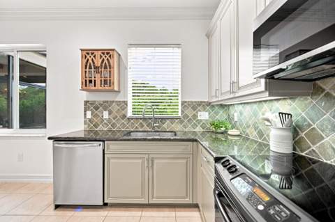 7830 Jewelwood Drive, Boynton Beach FL - photo 14 of 41