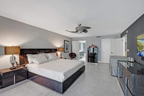 1167 Hillsboro Mile #206, Hillsboro Beach FL - photo 23 of 53