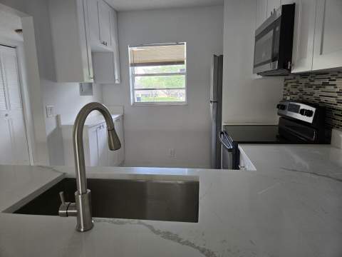 2700 Casita Way #2140, Delray Beach FL - photo 8 of 31