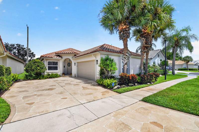 2 bedroom Single Family Residence at 6097 Bay Isles Drive, SAWGRASS LAKES; LAKERIDGE, Boynton Beach — photo 2