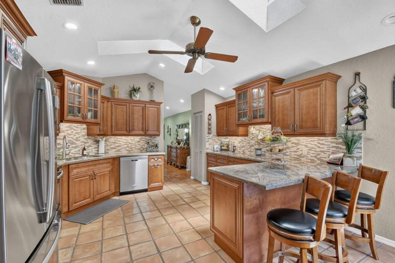 2 bedroom Single Family Residence at 6097 Bay Isles Drive, SAWGRASS LAKES; LAKERIDGE, Boynton Beach — photo 1
