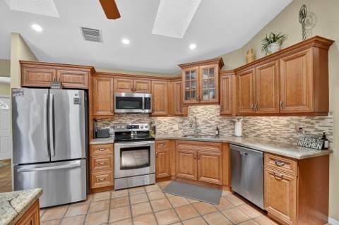 6097 Bay Isles Drive, Boynton Beach FL - photo 11 of 57