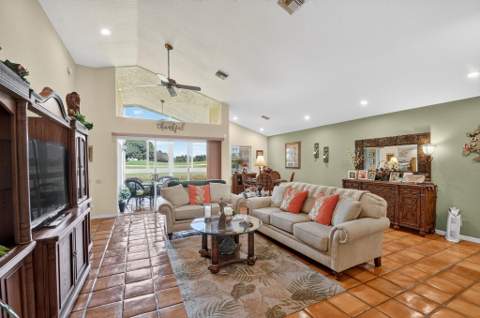 6097 Bay Isles Drive, Boynton Beach FL - photo 13 of 57