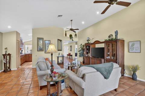 6097 Bay Isles Drive, Boynton Beach FL - photo 16 of 57