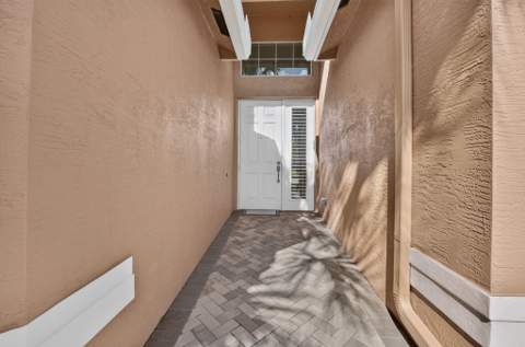 11584 Dawson Range Road, Boynton Beach FL - photo 6 of 129