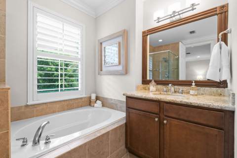 7239 Oxford Court, Palm Beach Gardens FL - photo 21 of 41