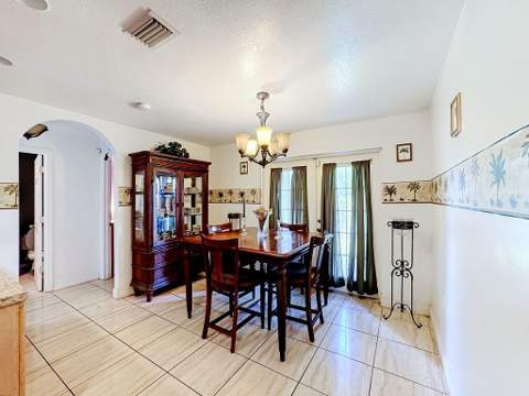 2914 Zora Neal Drive, Fort Pierce FL - photo 8 of 20