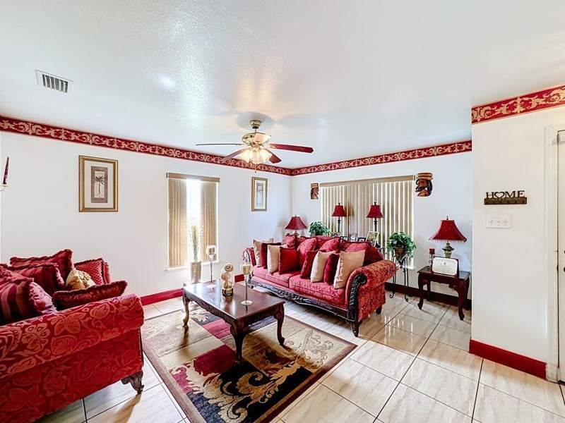3 bedroom Single Family Residence at 2914 Zora Neal Drive, Pioneer Park Subdivision, Fort Pierce — photo 4