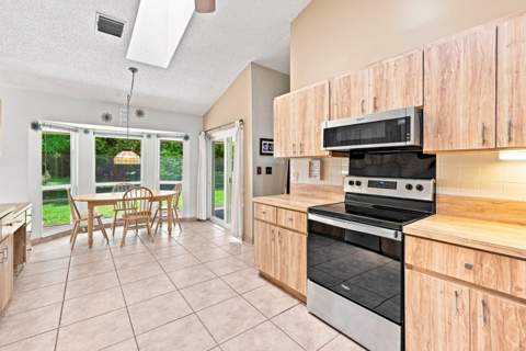 2111 NW 86th Way, Coral Springs FL - photo 9 of 56