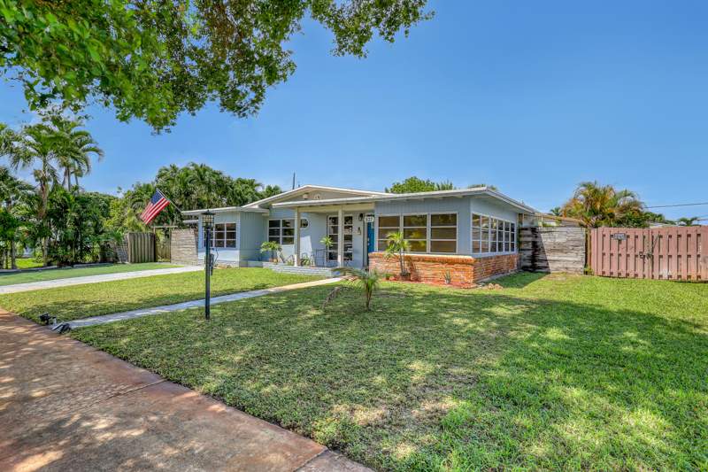 3 bedroom Single Family Residence at 937 W Duval Street, Lantana Heights 6, Lantana — photo 2