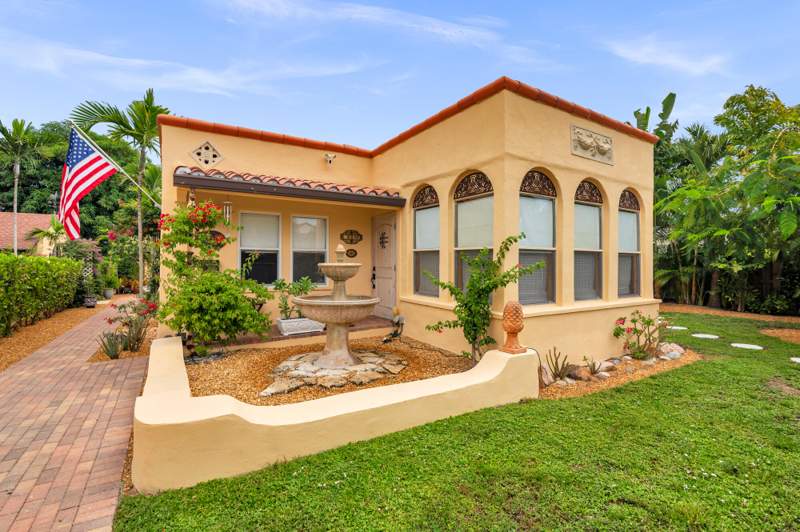 3 bedroom Single Family Residence at 319 Plymouth Road, Historic Belair in The Southend, West Palm Beach — photo 3