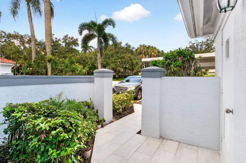 3 bedroom Condominium at 7881 Whispering Palms Drive #101, Palm Isles, Boynton Beach — photo 2