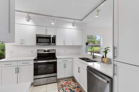 7881 Whispering Palms Drive #101, Boynton Beach FL - photo 11 of 84
