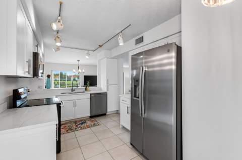7881 Whispering Palms Drive #101, Boynton Beach FL - photo 15 of 84