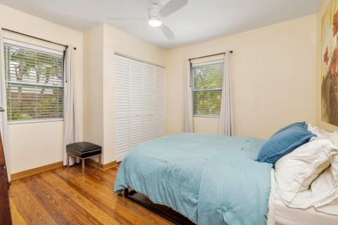 319 Plymouth Road, West Palm Beach FL - photo 16 of 49