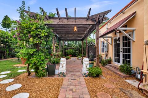 319 Plymouth Road, West Palm Beach FL - photo 23 of 49