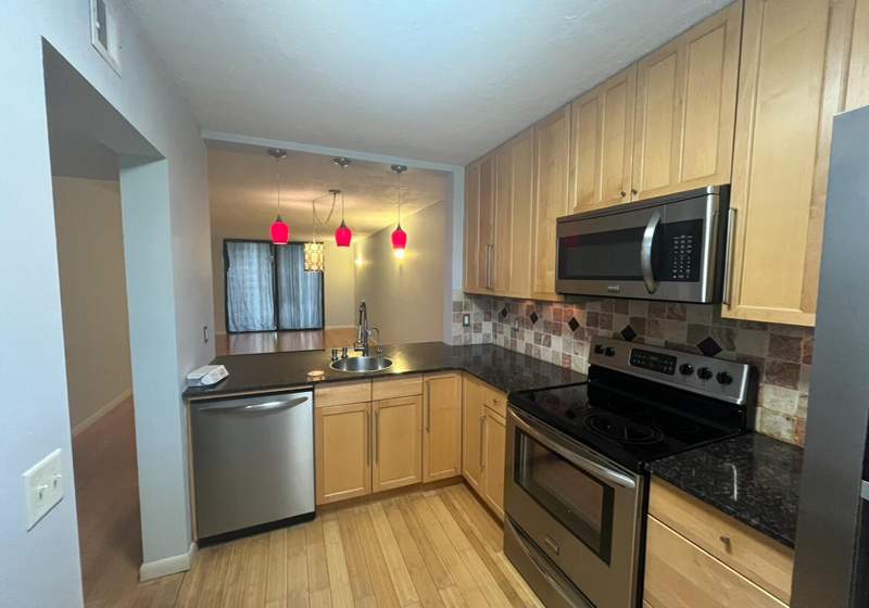 2 bedroom Condominium at 114 Lake Emerald Drive #401, Lake Emerald Condominium No, Oakland Park — photo 5