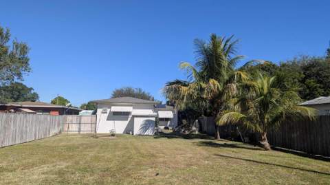 2610 Taylor Street, Hollywood FL - photo 15 of 18