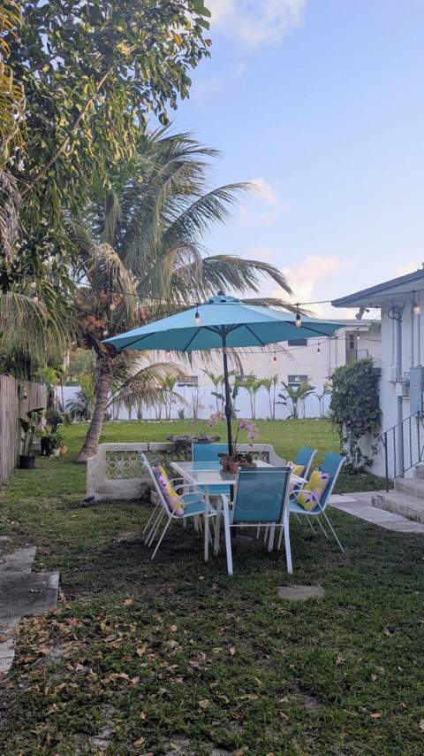2610 Taylor Street, Hollywood FL - photo 16 of 18