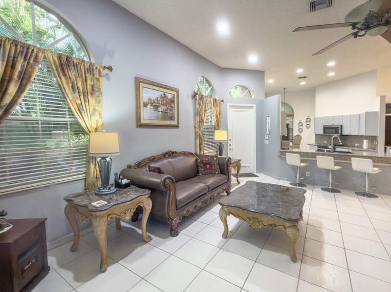 2 bedroom Villa at 4646 Carlton Golf Drive, Wycliffe Tr C, Wellington — photo 4