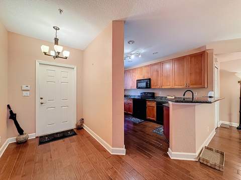 312 Bayfront Drive, Boynton Beach FL - photo 6 of 23