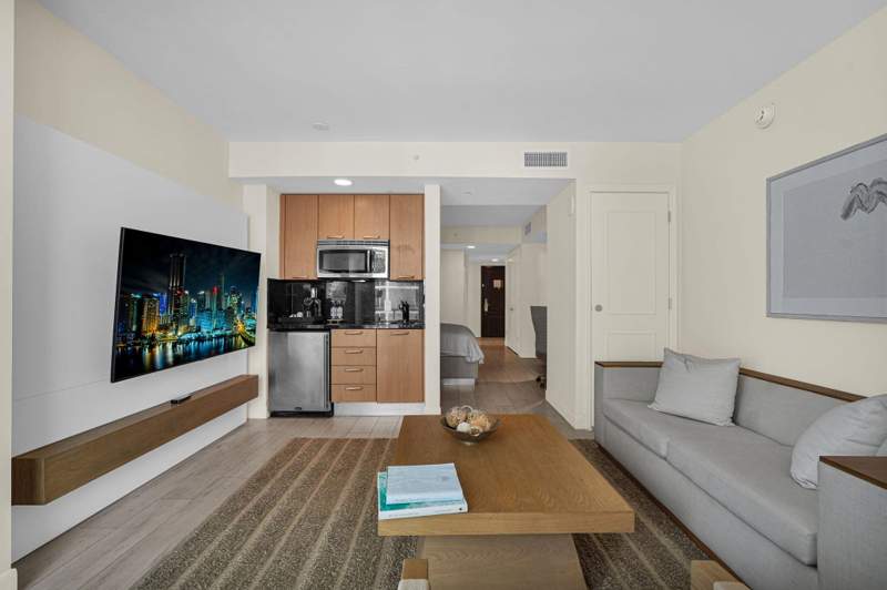 0 bedroom Condominium at 505 N Fort Lauderdale Beach Boulevard #1004, Q Club Resort & Residences Condo, Fort Lauderdale — photo 3