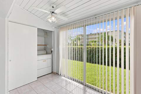 2538 Boundbrook Drive #137, West Palm Beach FL - photo 22 of 41