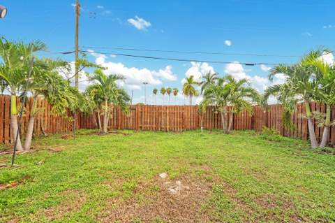 2220 Hope Street, Hollywood FL - photo 16 of 23