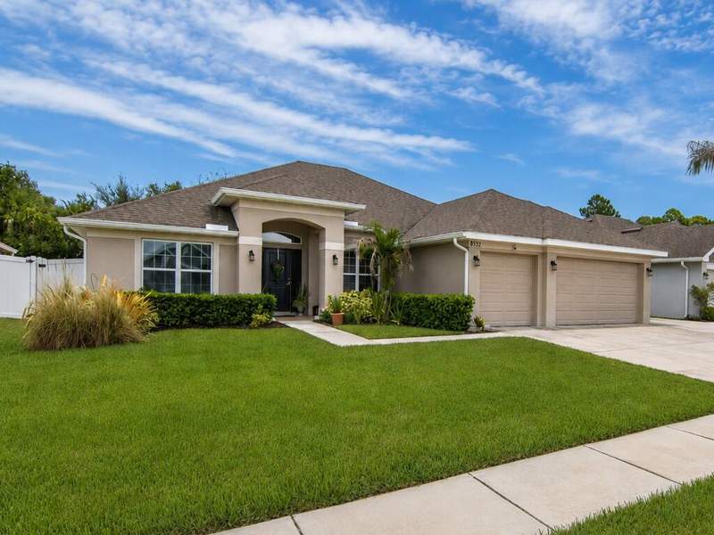 4 bedroom Single Family Residence at 8332 Amalfi Circle, Waterstone Phase Three, Fort Pierce — photo 3