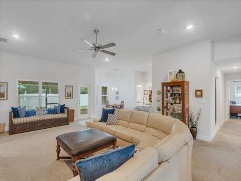 8332 Amalfi Circle, Fort Pierce FL - photo 11 of 77