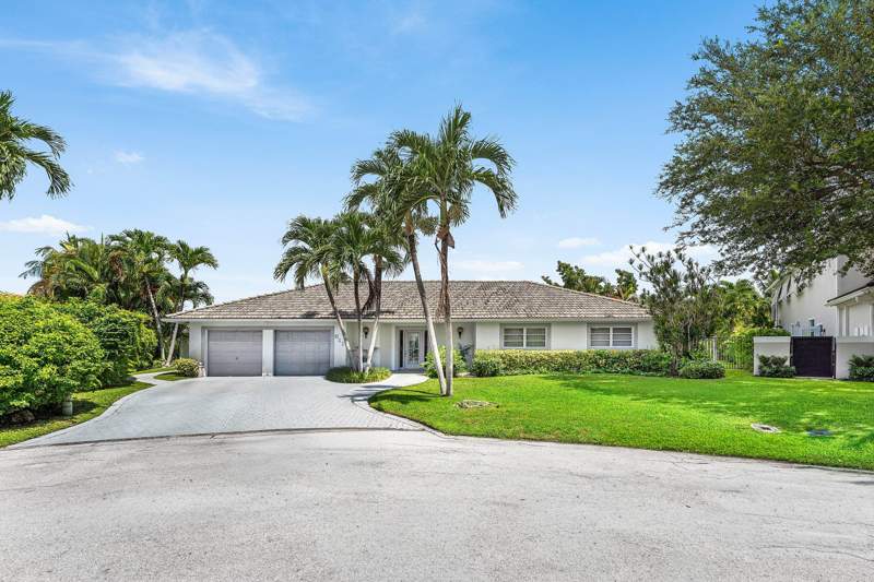 3 bedroom Single Family Residence at 611 Phillips Drive, Golden Harbour Sec 3, Boca Raton — photo 3