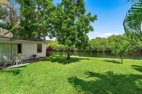 611 Phillips Drive, Boca Raton FL - photo 8 of 29