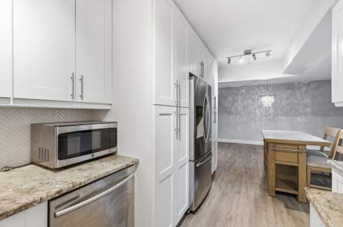 1104 Green Pine Boulevard #G1, West Palm Beach FL - photo 6 of 45