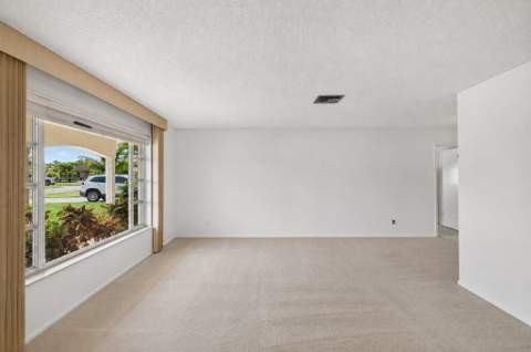 10304 NW 80th Drive, Tamarac FL - photo 7 of 25
