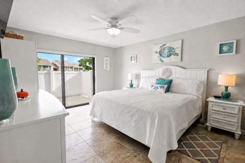 3209 S Lakeview Circle #8105, Hutchinson Island FL - photo 15 of 37