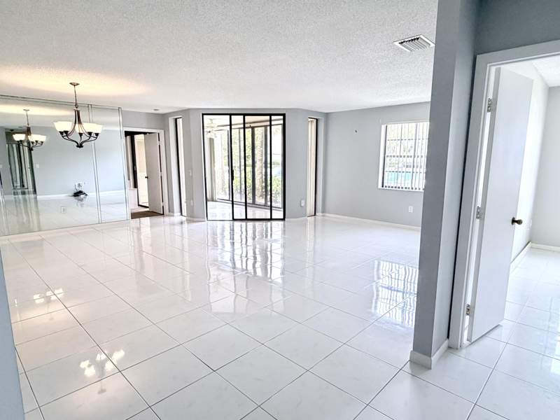 3 bedroom Condominium at 5136 Floria Drive #G, Illustre Village Condo, Boynton Beach — photo 4