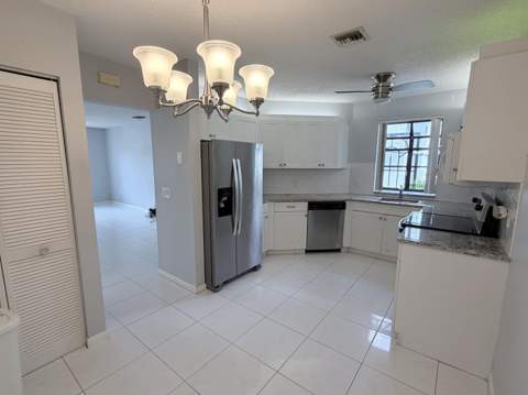 5136 Floria Drive #G, Boynton Beach FL - photo 6 of 26