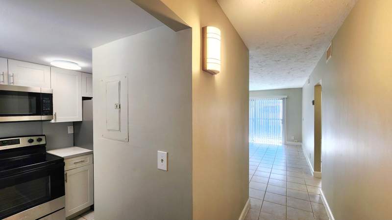 2 bedroom Condominium at 1501 Crescent Circle #D36, Apartments At Timberlake Condo, Lake Park — photo 3